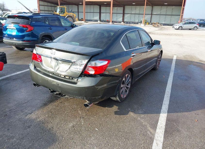 Photo 4 of 2015 Honda Accord SPORT (VIN 1HGCR2F5XFA098041)