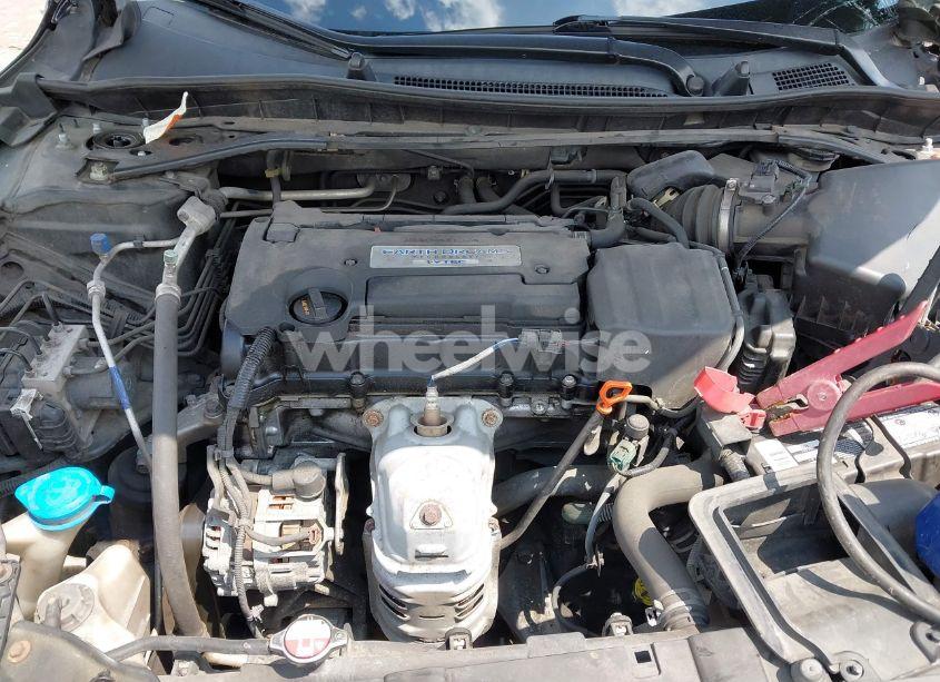 Photo 10 of 2015 Honda Accord SPORT (VIN 1HGCR2F5XFA103710)