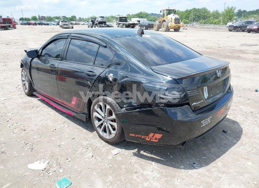 Photo 3 of 2015 Honda Accord SPORT (VIN 1HGCR2F5XFA103710)