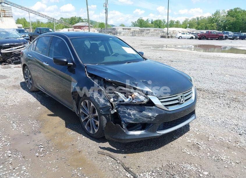 2015 Honda Accord SPORT (VIN 1HGCR2F5XFA157380) main photo