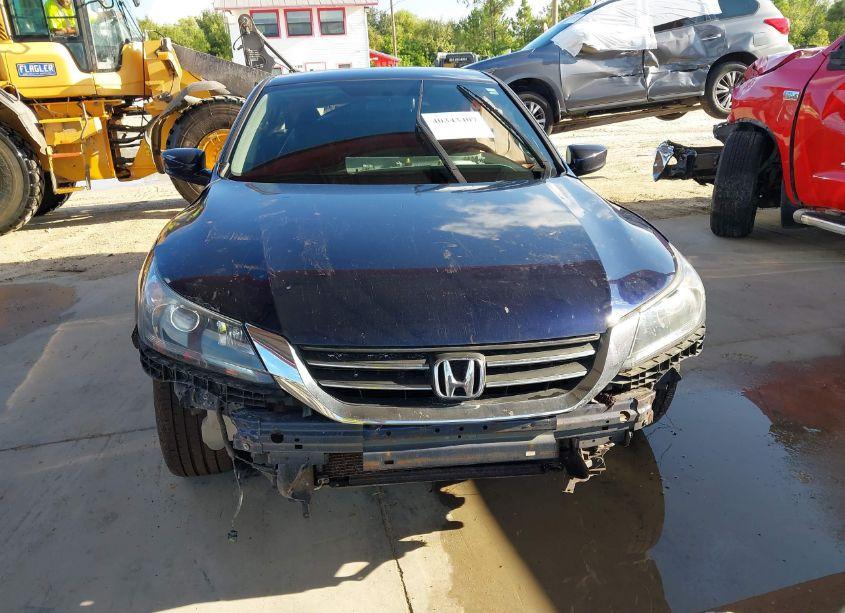 Photo 11 of 2015 Honda Accord SPORT (VIN 1HGCR2F5XFA181517)