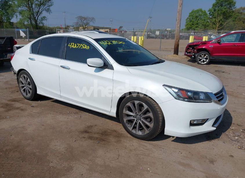 2015 Honda Accord SPORT (VIN 1HGCR2F5XFA217349) main photo