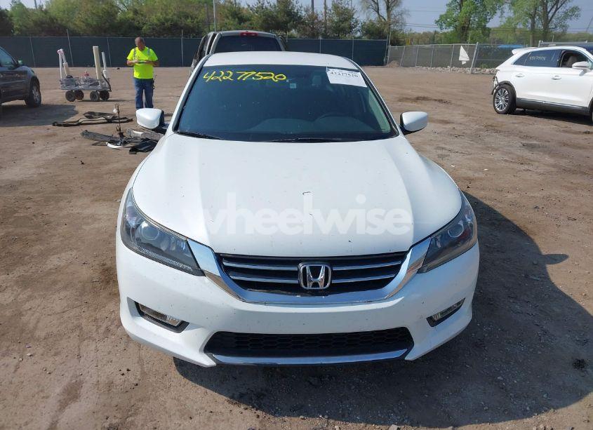 Photo 13 of 2015 Honda Accord SPORT (VIN 1HGCR2F5XFA217349)
