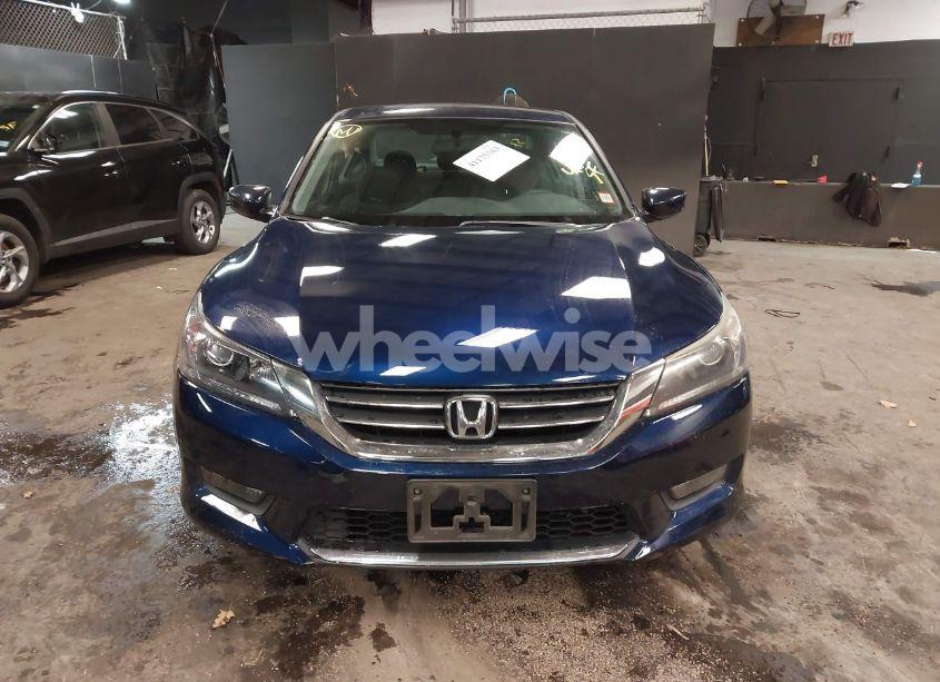 Photo 12 of 2015 Honda Accord SPORT (VIN 1HGCR2F5XFA226357)