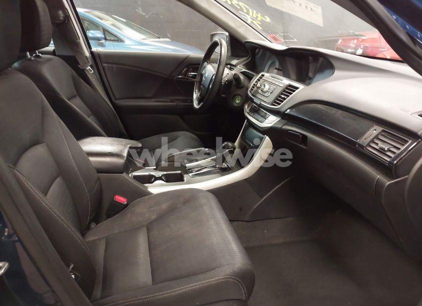 Photo 5 of 2015 Honda Accord SPORT (VIN 1HGCR2F5XFA226357)