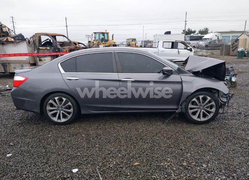 Photo 13 of 2015 Honda Accord SPORT (VIN 1HGCR2F5XFA234037)