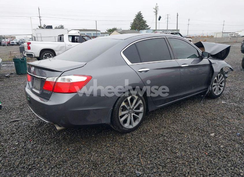 Photo 4 of 2015 Honda Accord SPORT (VIN 1HGCR2F5XFA234037)