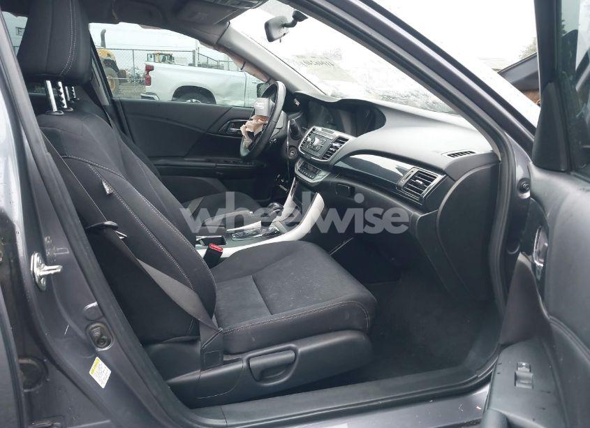 Photo 5 of 2015 Honda Accord SPORT (VIN 1HGCR2F5XFA234037)