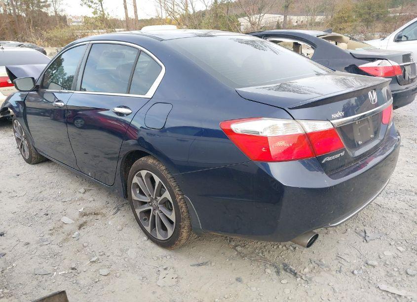 Photo 3 of 2015 Honda Accord SPORT (VIN 1HGCR2F5XFA262260)