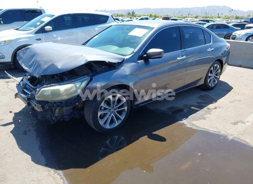 Photo 2 of 2015 Honda Accord SPORT (VIN 1HGCR2F5XFA265062)