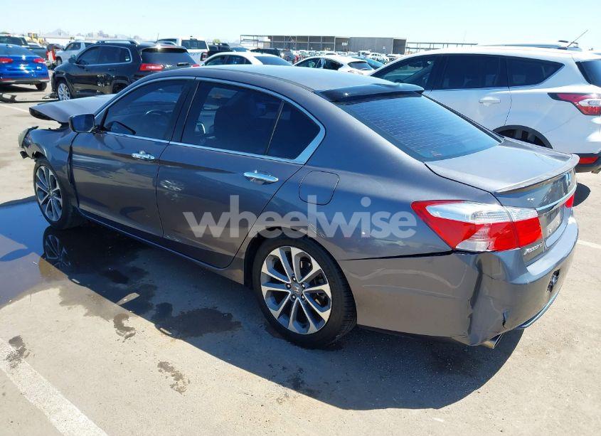 Photo 3 of 2015 Honda Accord SPORT (VIN 1HGCR2F5XFA265062)