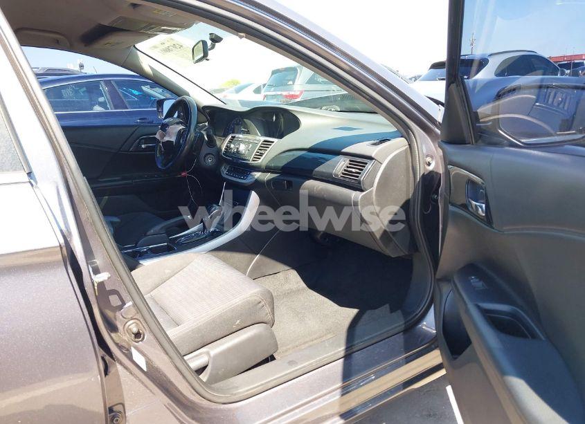 Photo 5 of 2015 Honda Accord SPORT (VIN 1HGCR2F5XFA265062)