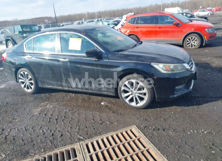 Photo 13 of 2015 Honda Accord SPORT (VIN 1HGCR2F5XFA267264)