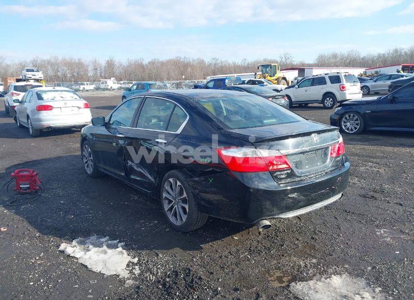 Photo 3 of 2015 Honda Accord SPORT (VIN 1HGCR2F5XFA267264)