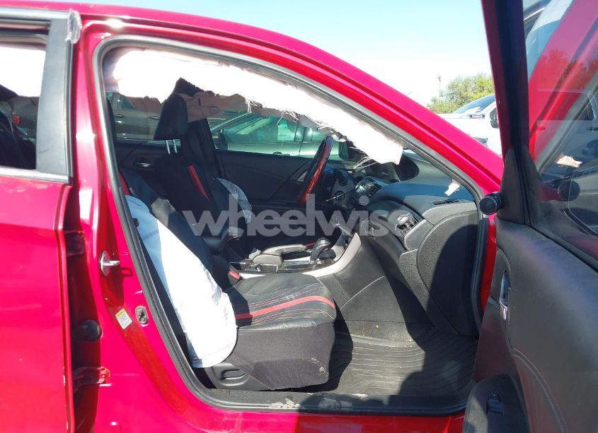 Photo 5 of 2016 Honda Accord SPORT (VIN 1HGCR2F5XGA038844)