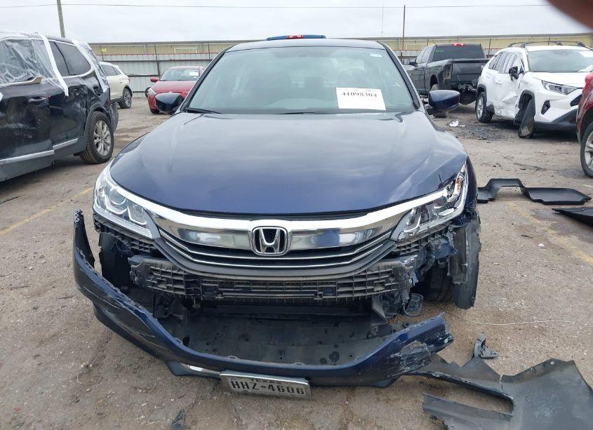 Photo 11 of 2016 Honda Accord SPORT (VIN 1HGCR2F5XGA055031)