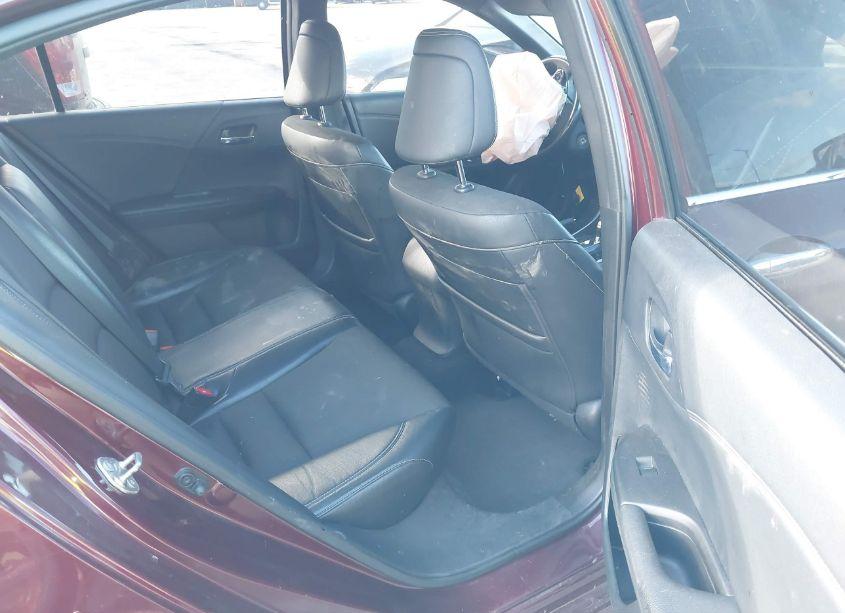 Photo 8 of 2016 Honda Accord SPORT (VIN 1HGCR2F5XGA070693)