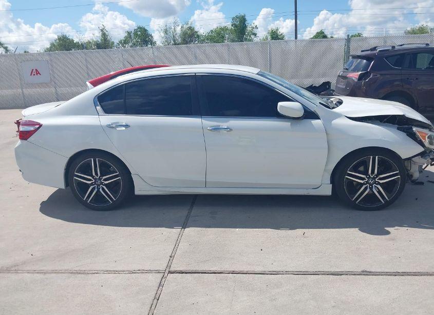 Photo 12 of 2016 Honda Accord SPORT (VIN 1HGCR2F5XGA091981)