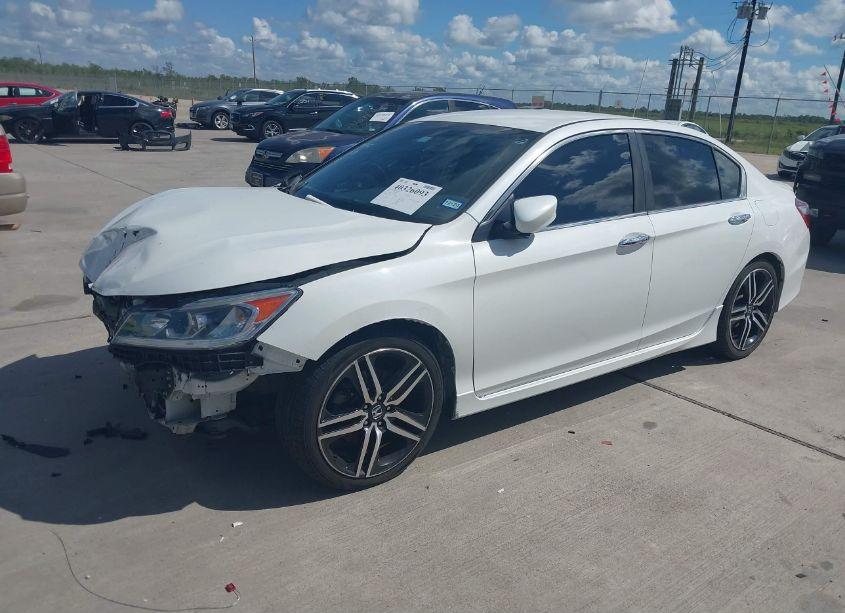 Photo 2 of 2016 Honda Accord SPORT (VIN 1HGCR2F5XGA091981)