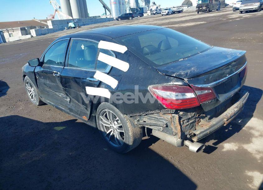 Photo 3 of 2016 Honda Accord SPORT (VIN 1HGCR2F5XGA113736)