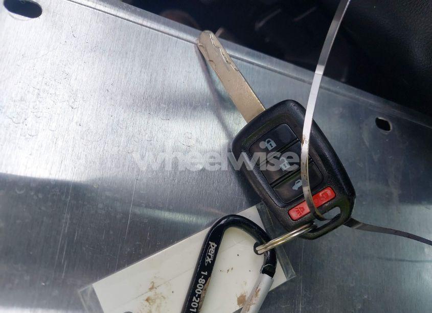 Photo 11 of 2016 Honda Accord SPORT (VIN 1HGCR2F5XGA113915)