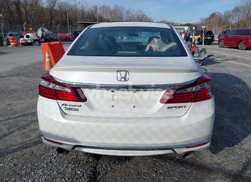 Photo 16 of 2016 Honda Accord SPORT (VIN 1HGCR2F5XGA123652)