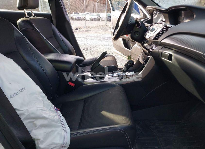 Photo 5 of 2016 Honda Accord SPORT (VIN 1HGCR2F5XGA123652)