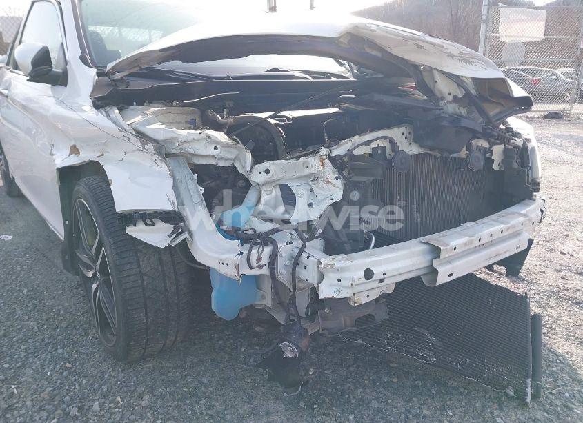 Photo 6 of 2016 Honda Accord SPORT (VIN 1HGCR2F5XGA123652)