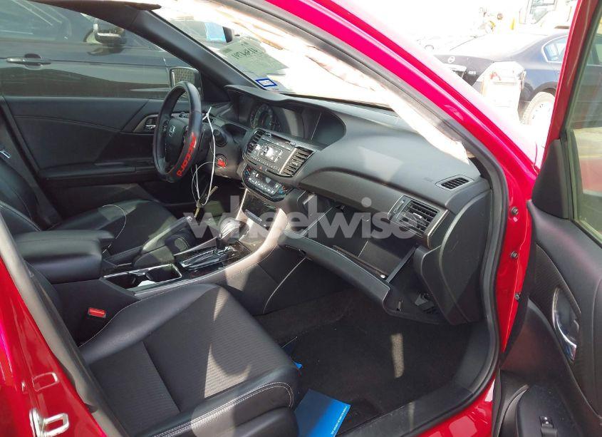 Photo 5 of 2016 Honda Accord SPORT (VIN 1HGCR2F5XGA148583)