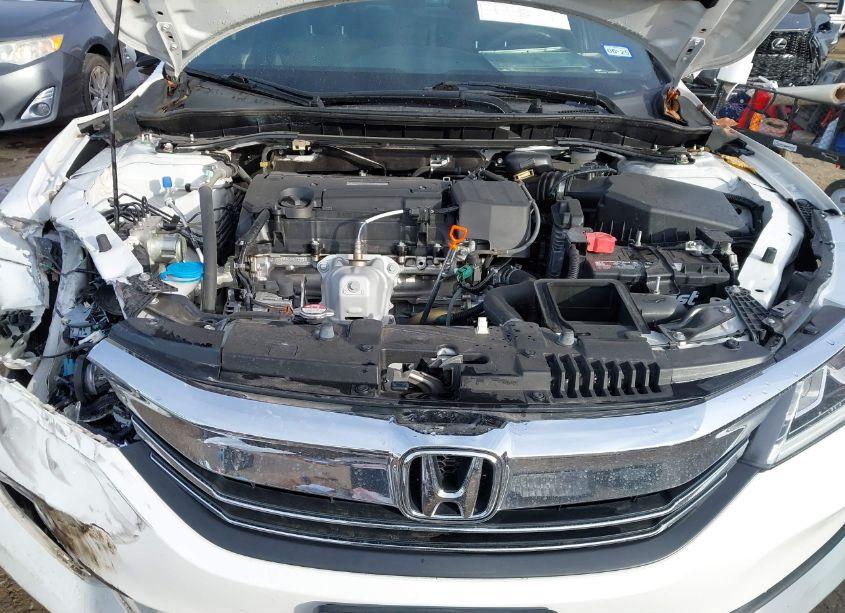 Photo 10 of 2016 Honda Accord SPORT (VIN 1HGCR2F5XGA210144)