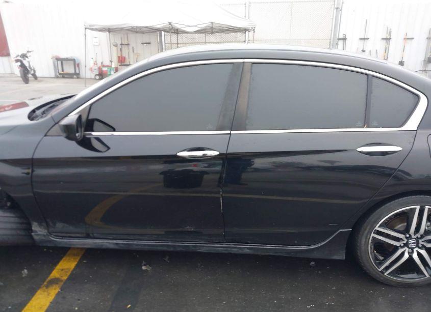 Photo 14 of 2016 Honda Accord SPORT (VIN 1HGCR2F5XGA212671)