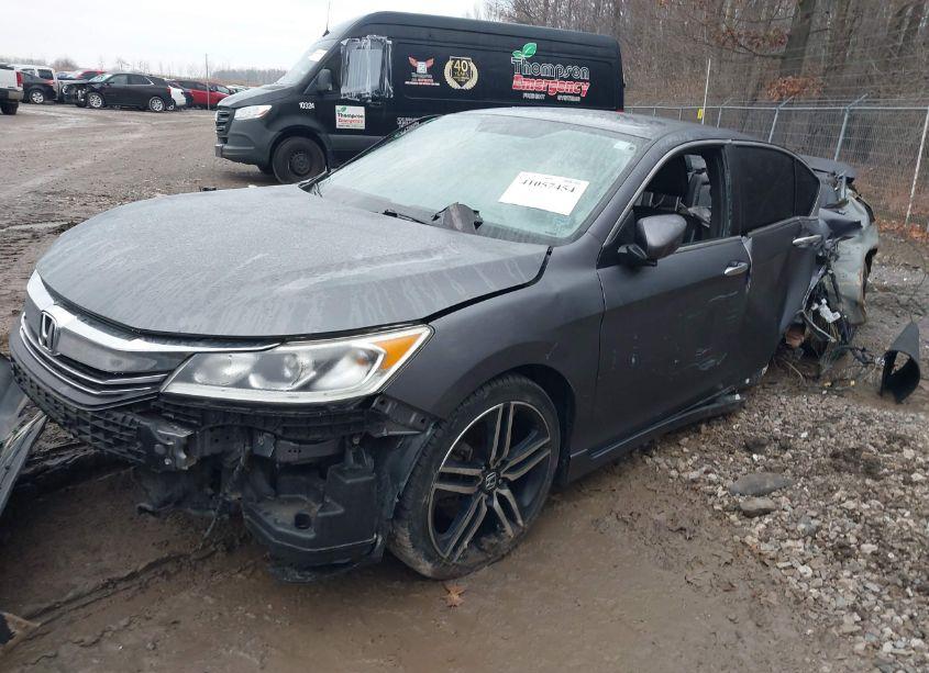 Photo 2 of 2017 Honda Accord SPORT (VIN 1HGCR2F5XHA016831)