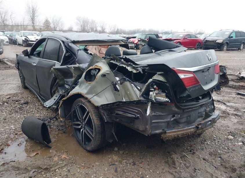 Photo 3 of 2017 Honda Accord SPORT (VIN 1HGCR2F5XHA016831)