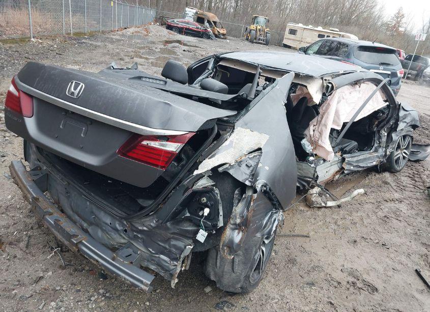 Photo 4 of 2017 Honda Accord SPORT (VIN 1HGCR2F5XHA016831)