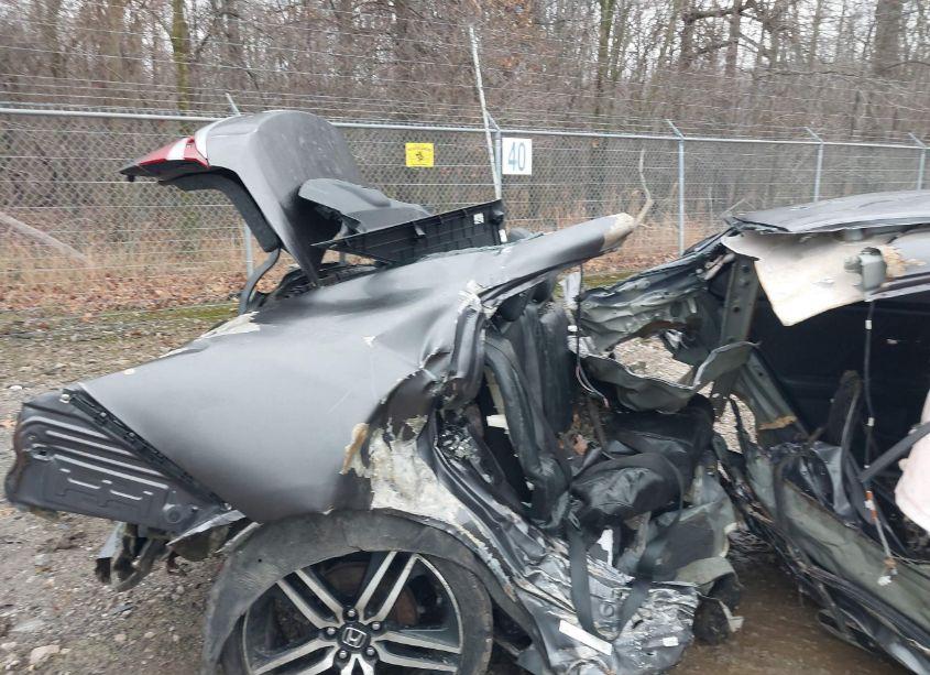 Photo 6 of 2017 Honda Accord SPORT (VIN 1HGCR2F5XHA016831)