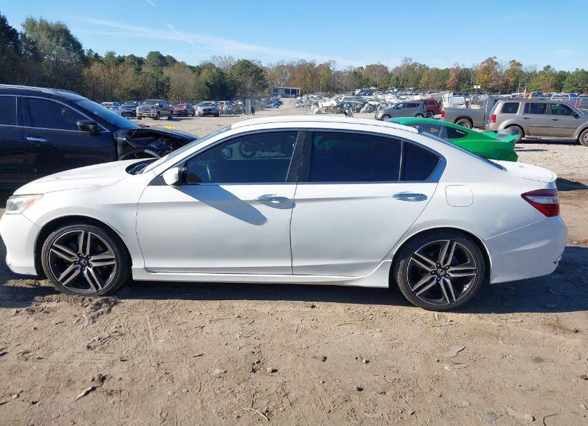 Photo 14 of 2017 Honda Accord SPORT (VIN 1HGCR2F5XHA028316)