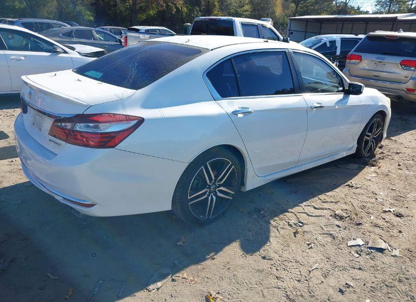 Photo 4 of 2017 Honda Accord SPORT (VIN 1HGCR2F5XHA028316)