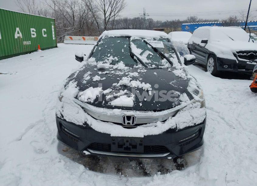 Photo 12 of 2017 Honda Accord SPORT (VIN 1HGCR2F5XHA256106)