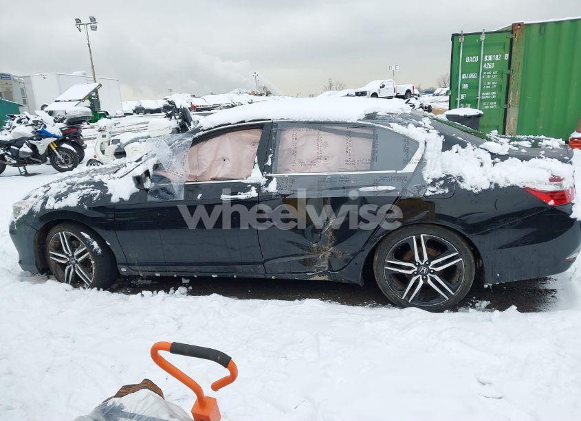 Photo 14 of 2017 Honda Accord SPORT (VIN 1HGCR2F5XHA256106)