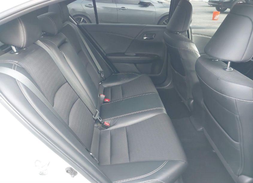 Photo 8 of 2016 Honda Accord SPORT (VIN 1HGCR2F60GA109820)