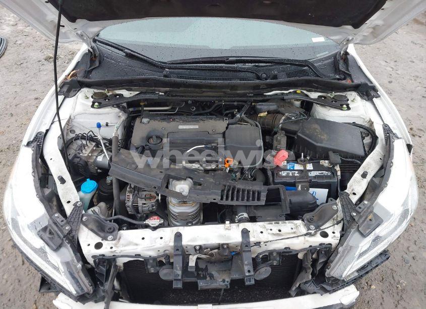 Photo 10 of 2017 Honda Accord SPORT (VIN 1HGCR2F60HA108877)