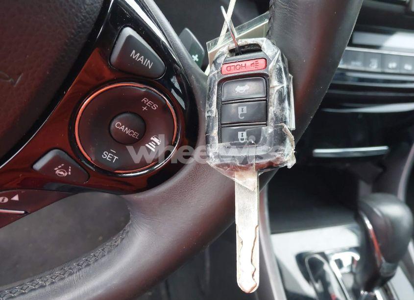 Photo 11 of 2017 Honda Accord SPORT (VIN 1HGCR2F60HA108877)