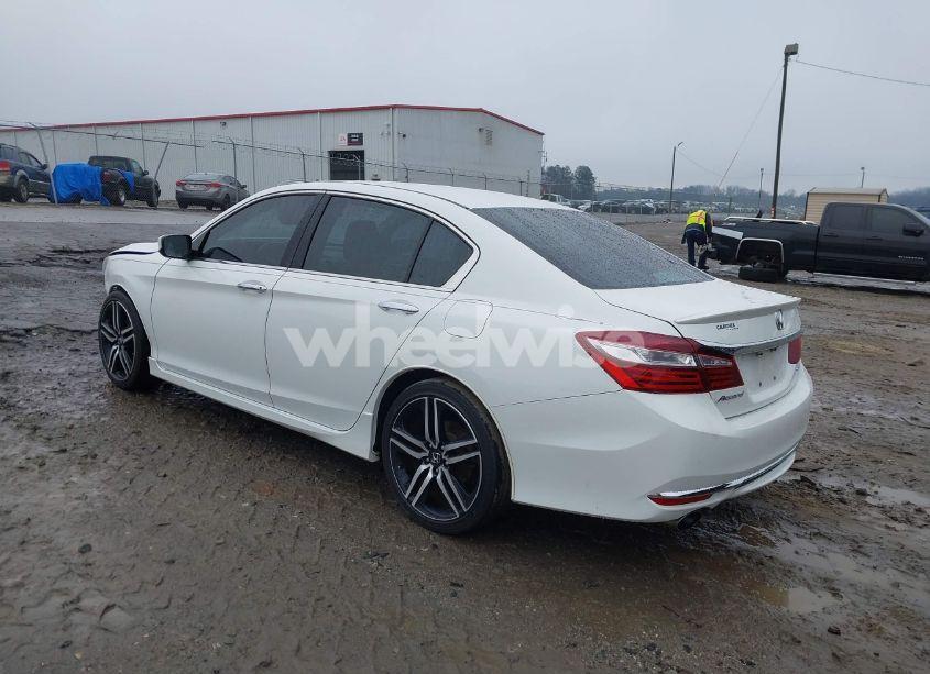 Photo 3 of 2017 Honda Accord SPORT (VIN 1HGCR2F60HA108877)