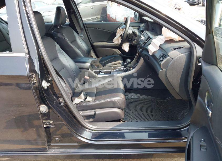 Photo 5 of 2016 Honda Accord SPORT (VIN 1HGCR2F61GA126142)