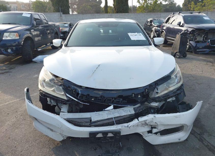 Photo 13 of 2016 Honda Accord SPORT (VIN 1HGCR2F61GA226127)