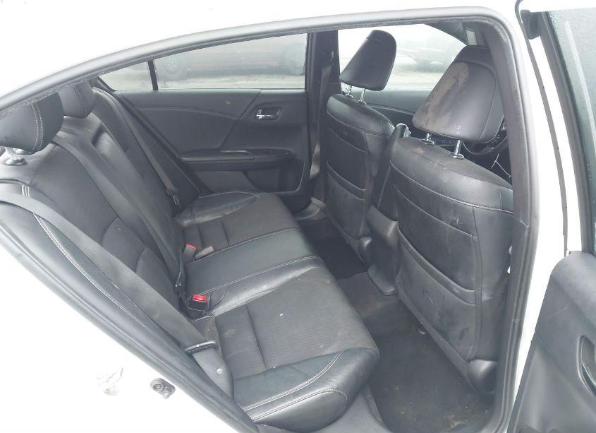 Photo 8 of 2016 Honda Accord SPORT (VIN 1HGCR2F61GA226127)