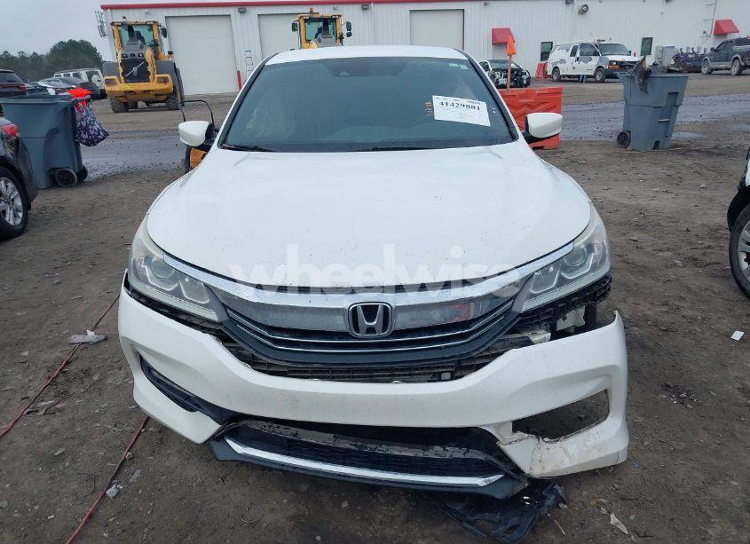 Photo 12 of 2017 Honda Accord SPORT (VIN 1HGCR2F62HA022423)