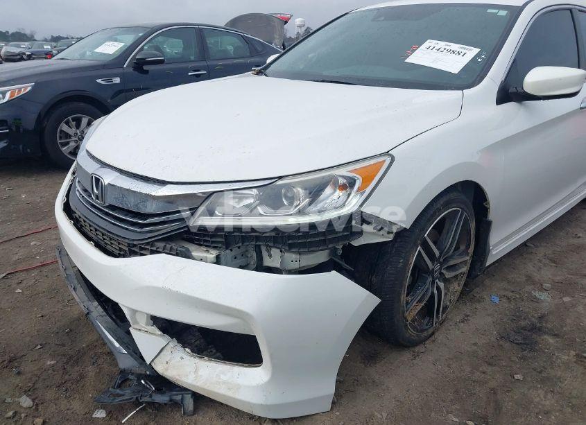 Photo 6 of 2017 Honda Accord SPORT (VIN 1HGCR2F62HA022423)