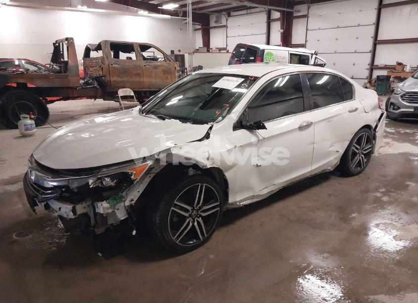 Photo 2 of 2017 Honda Accord SPORT (VIN 1HGCR2F62HA178252)