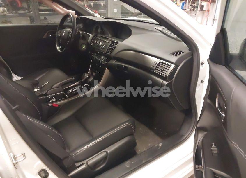 Photo 5 of 2017 Honda Accord SPORT (VIN 1HGCR2F62HA178252)